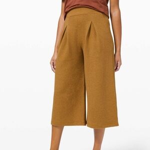 NWT Lululemon Can You Feel The Pleat Crop Heathered Spiced Bronze size 8 $118